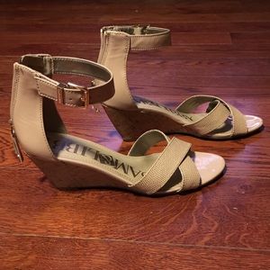 Sam & Libby wedge sandals size 8.5