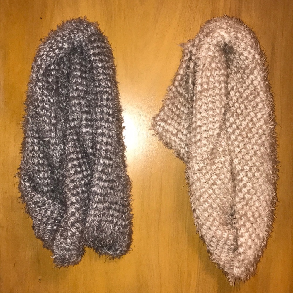 2 super soft infinity scarves