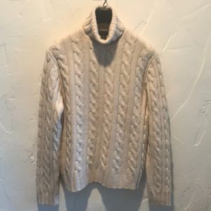 Banana Republic 100% Cashmere turtleneck