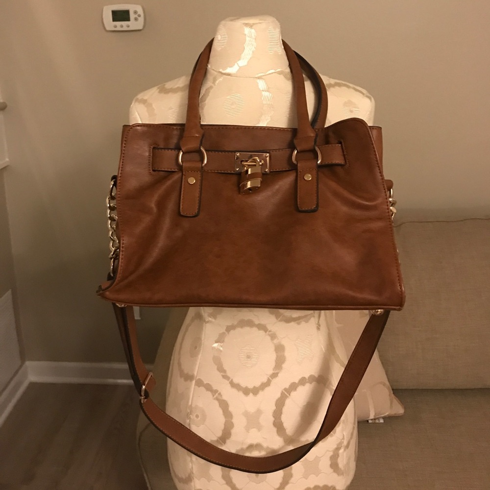 Kellie and Katie handbag 👜