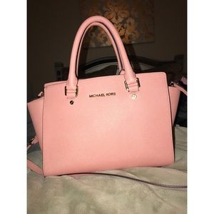 MICHAEL KORS MEDIUM SATCHEL BAG