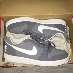 Nike Court Borough Low