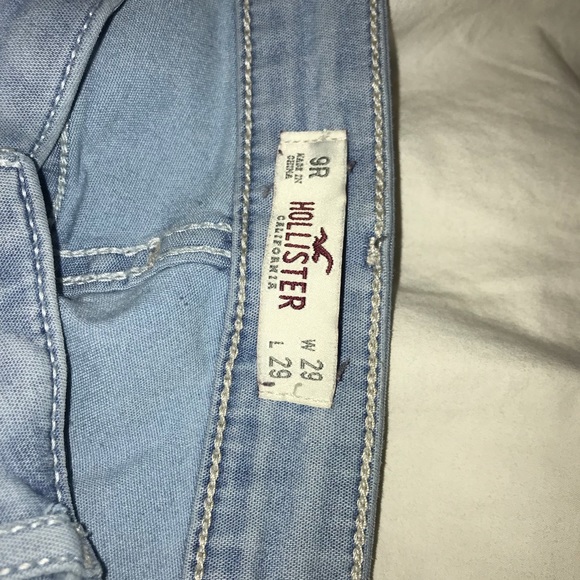 Hollister Jeans - Picture 2 of 3