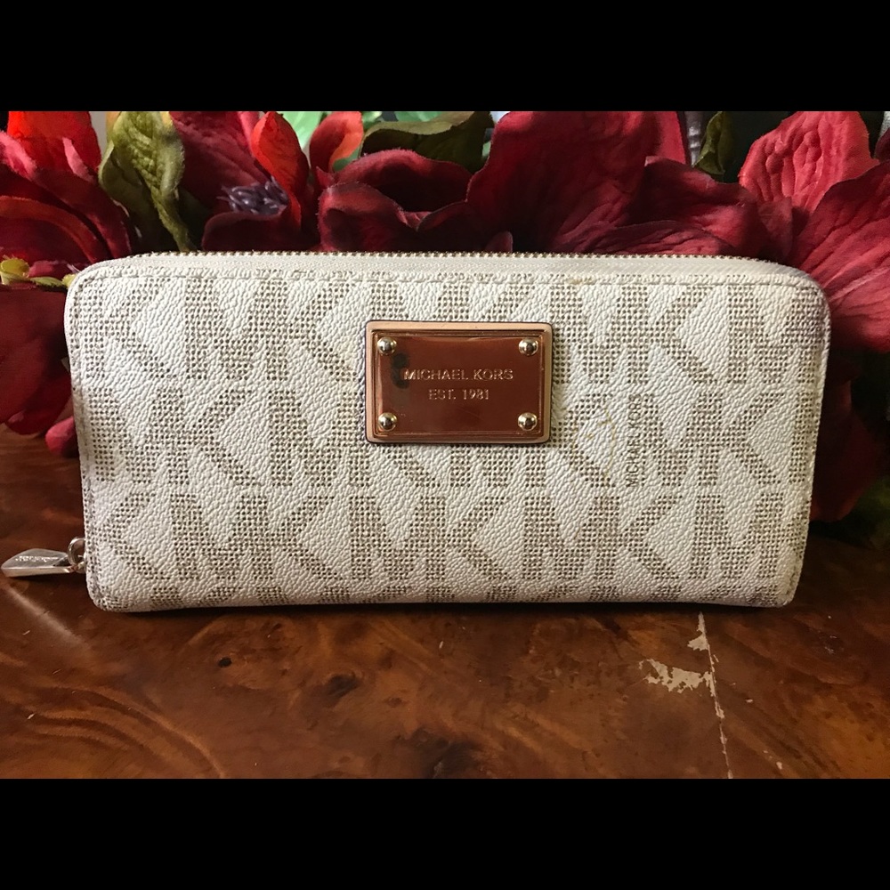 White MK Wallet