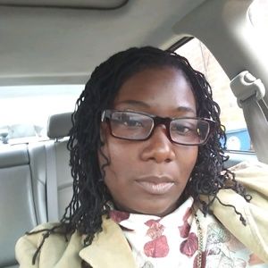 Meet your Posher, Deidra