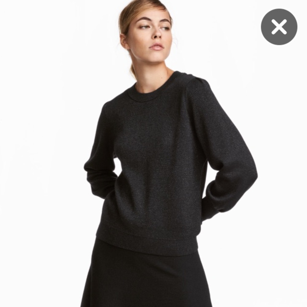 NWOT H&M Balloon sleeve black metallic sweater