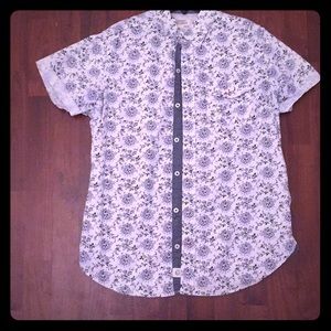 Free planet short sleeve button up
