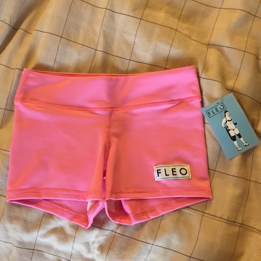 NWT Fleo 3.25 Pink XS
