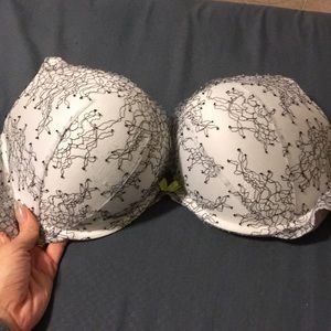 Bombshell Plunge Lacey bra