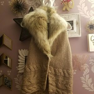 LOFT knit vest with faux fur trim! Great condition