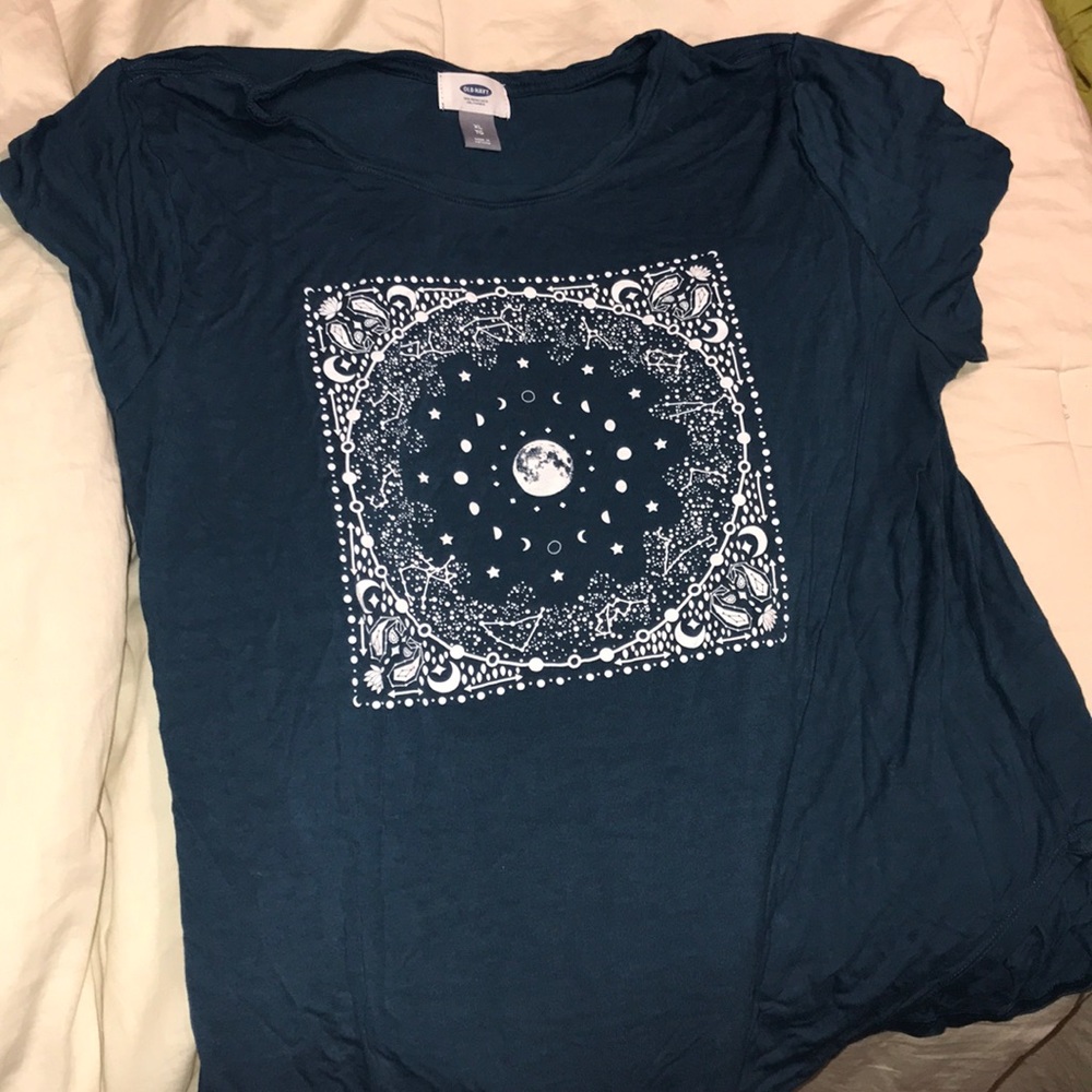 Old navy teal shirt