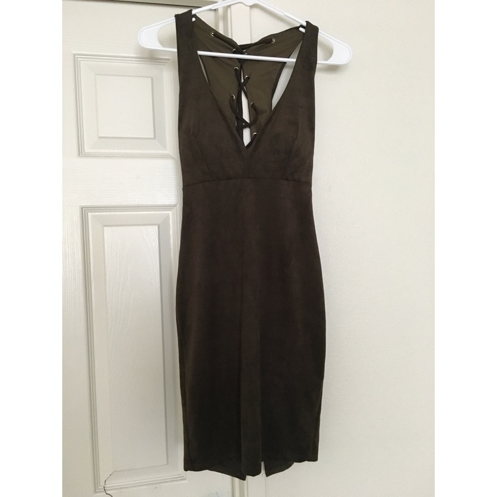 green bodycon dress