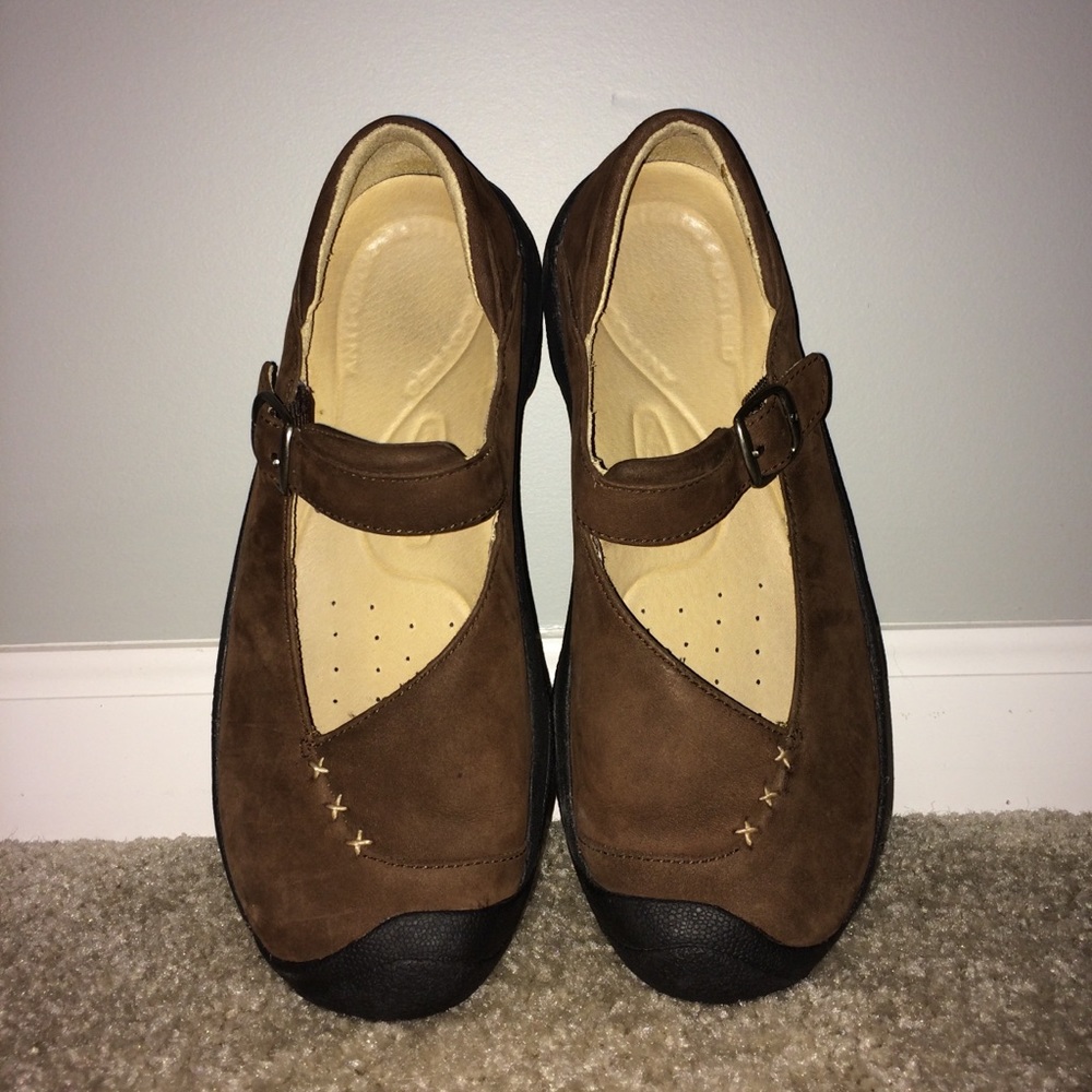 BRAND NEW Keen Maryjanes Shoes