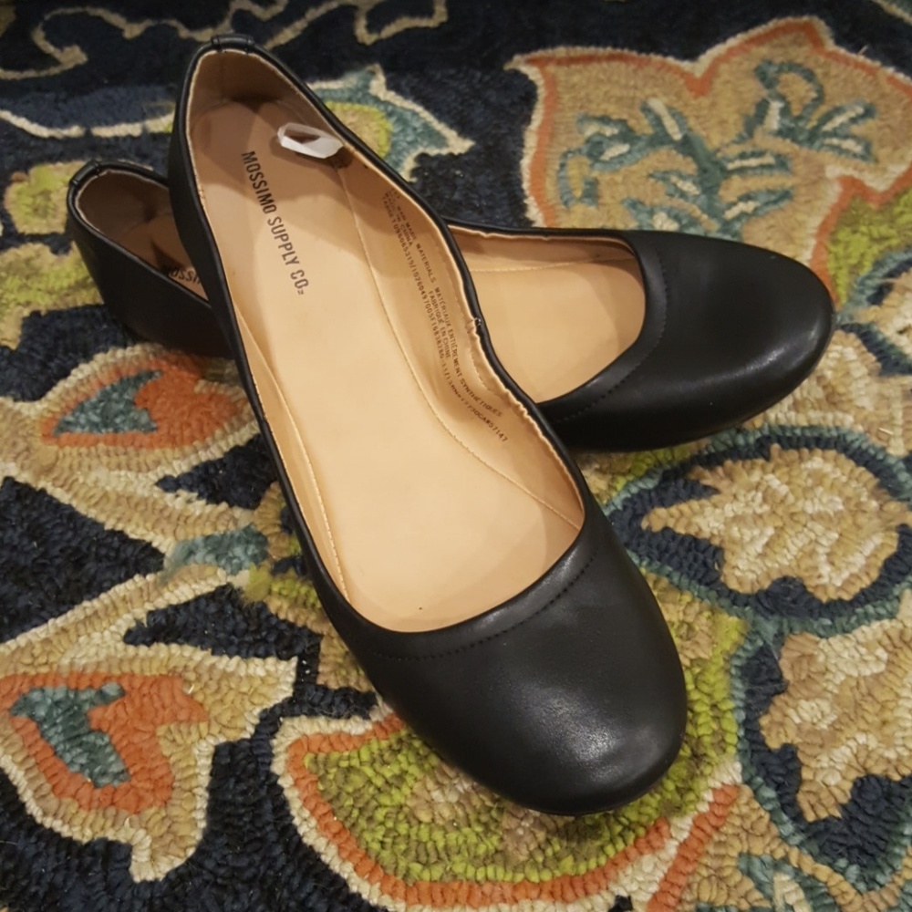 Mossimo black flats