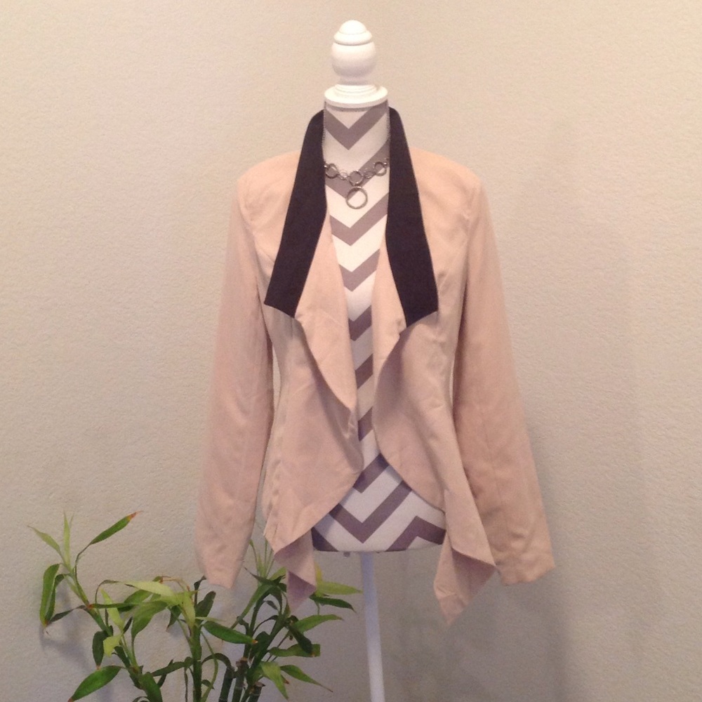 SOLD [NWT] Do & Be Cream & Black Blazer