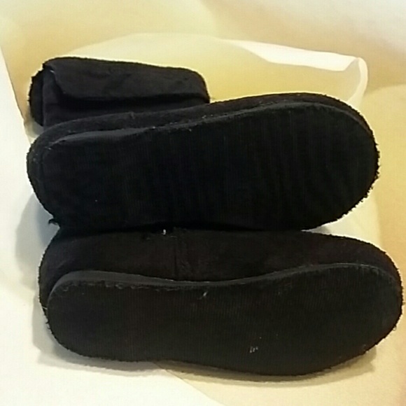 SOLD——Infant black boots - Picture 4 of 4