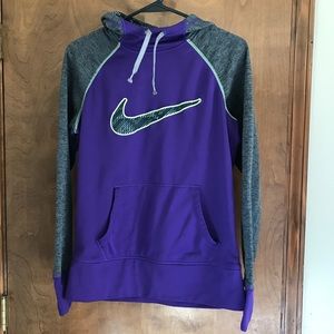 nike thermafit medium