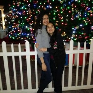 Meet your Posher, Carla