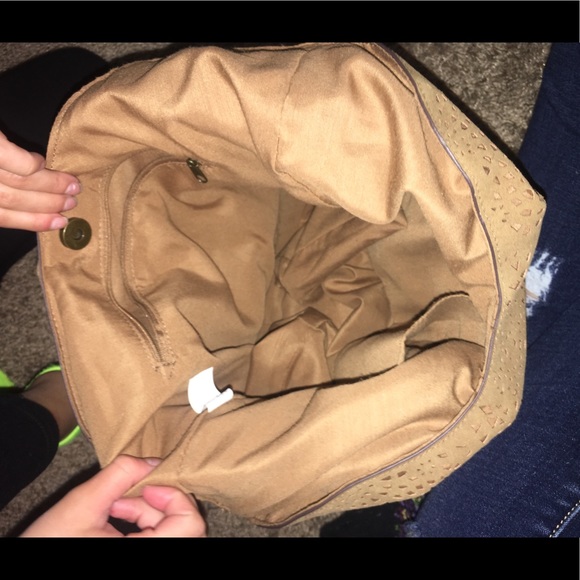 Purse - Picture 3 of 3