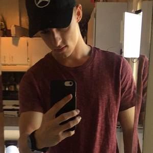 Meet your Posher, Chris