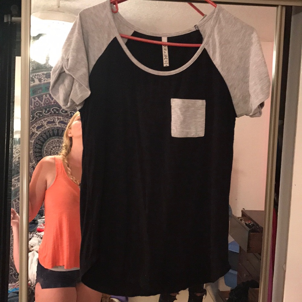 Soft simple tee