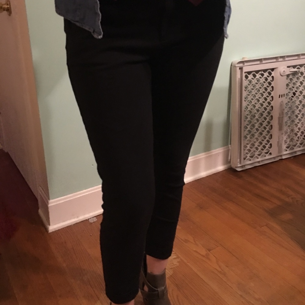 Gap skinny leg ankle pants.