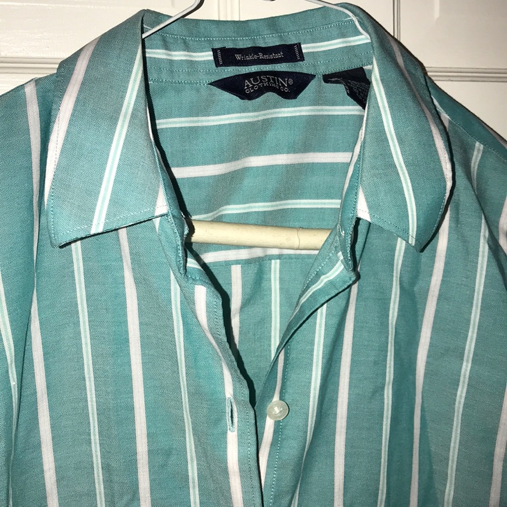 Button down tank - Picture 2 of 3