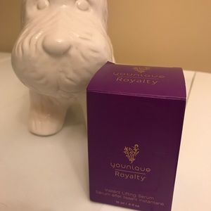 BNIB Younique Lifting Serum