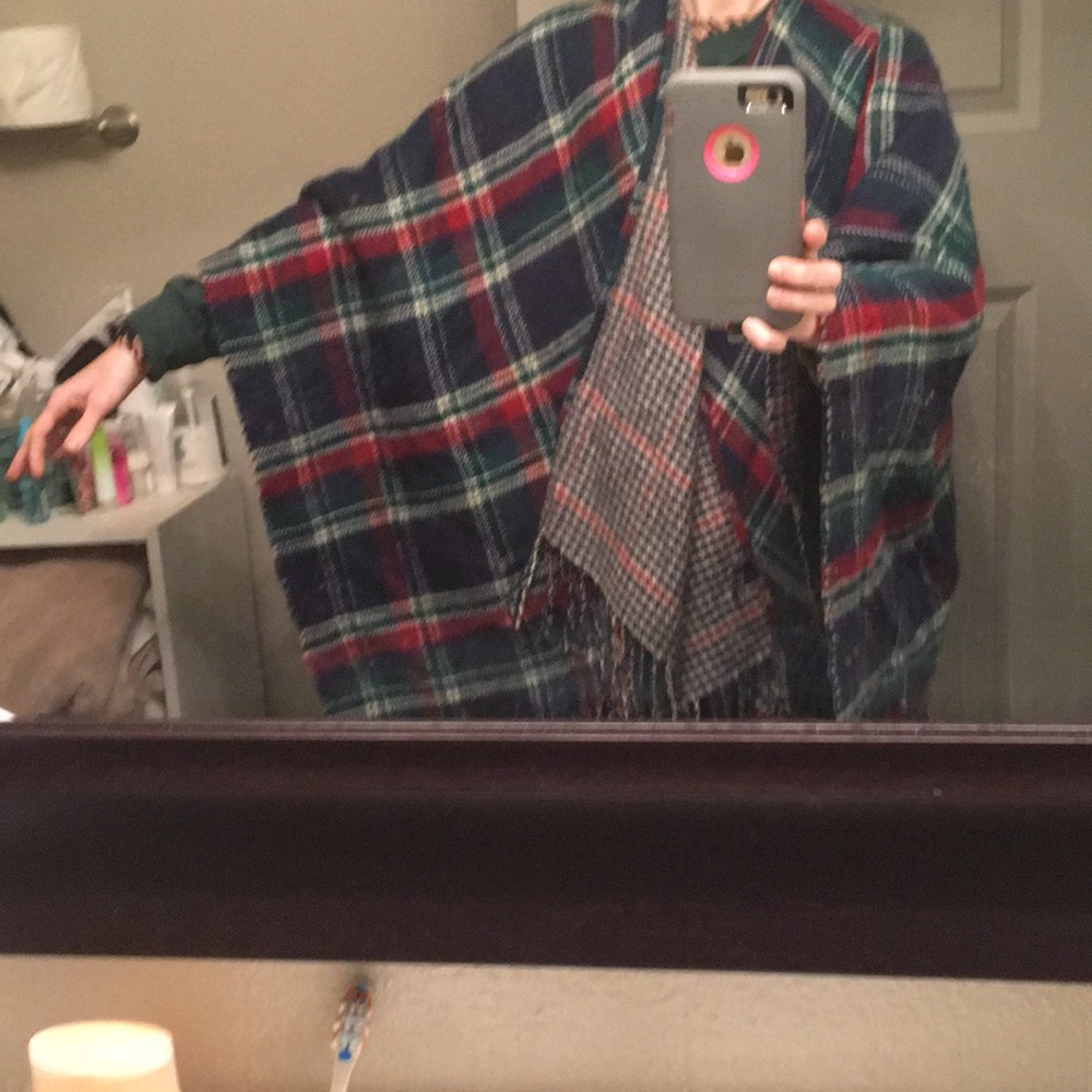 Poncho warm pashmina reversible cape drape front