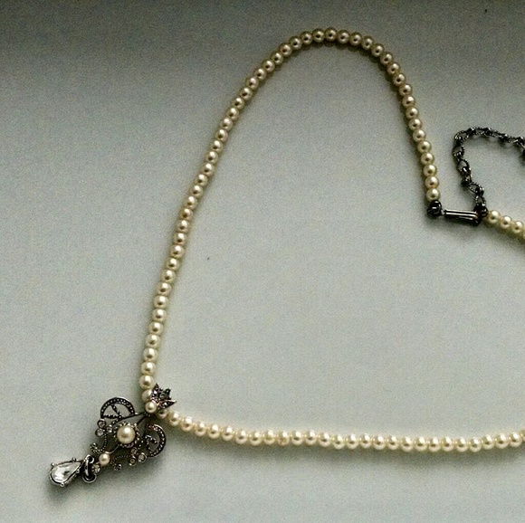 Vintage Pendant Necklace by 1928, 9" - Picture 2 of 6