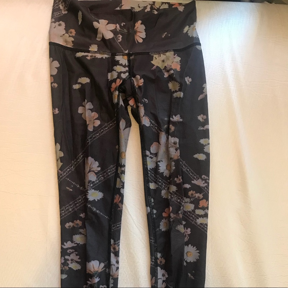 Teeki Wildflower Hotpant