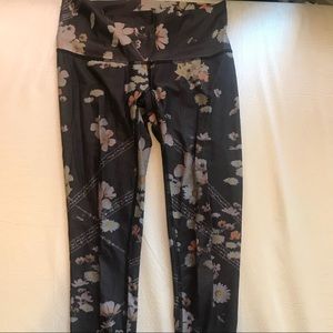 Teeki Wildflower Hotpant