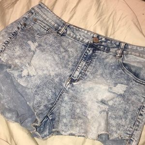 Jean shorts washed