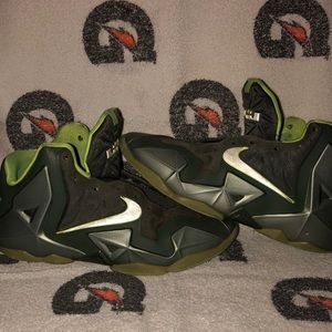 Nike Lebron 11 “King James” Used.