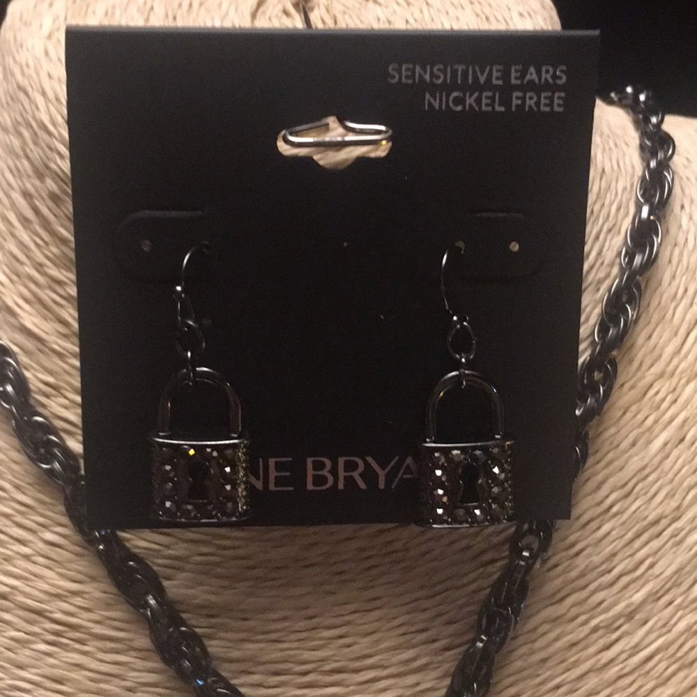 Lane Bryant black padlock necklace & earring set - Picture 4 of 7