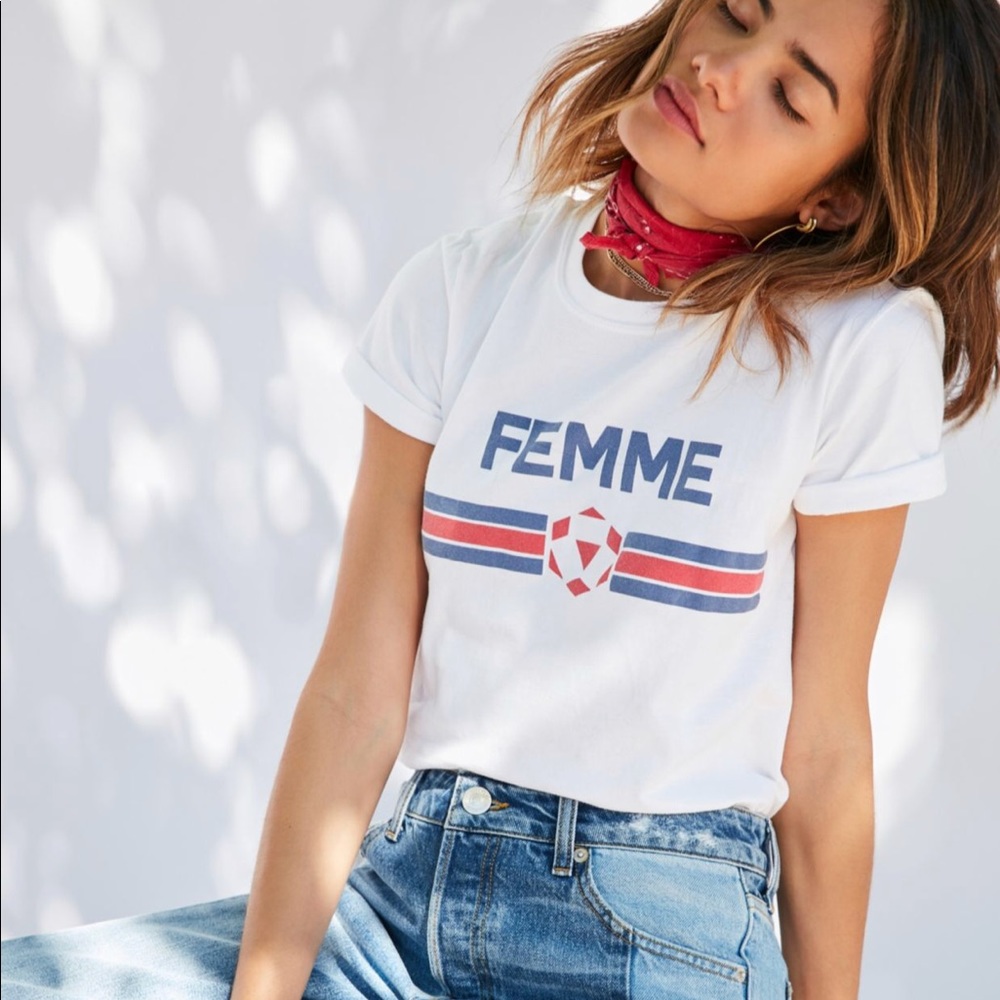 femme urban t-shirt❤️