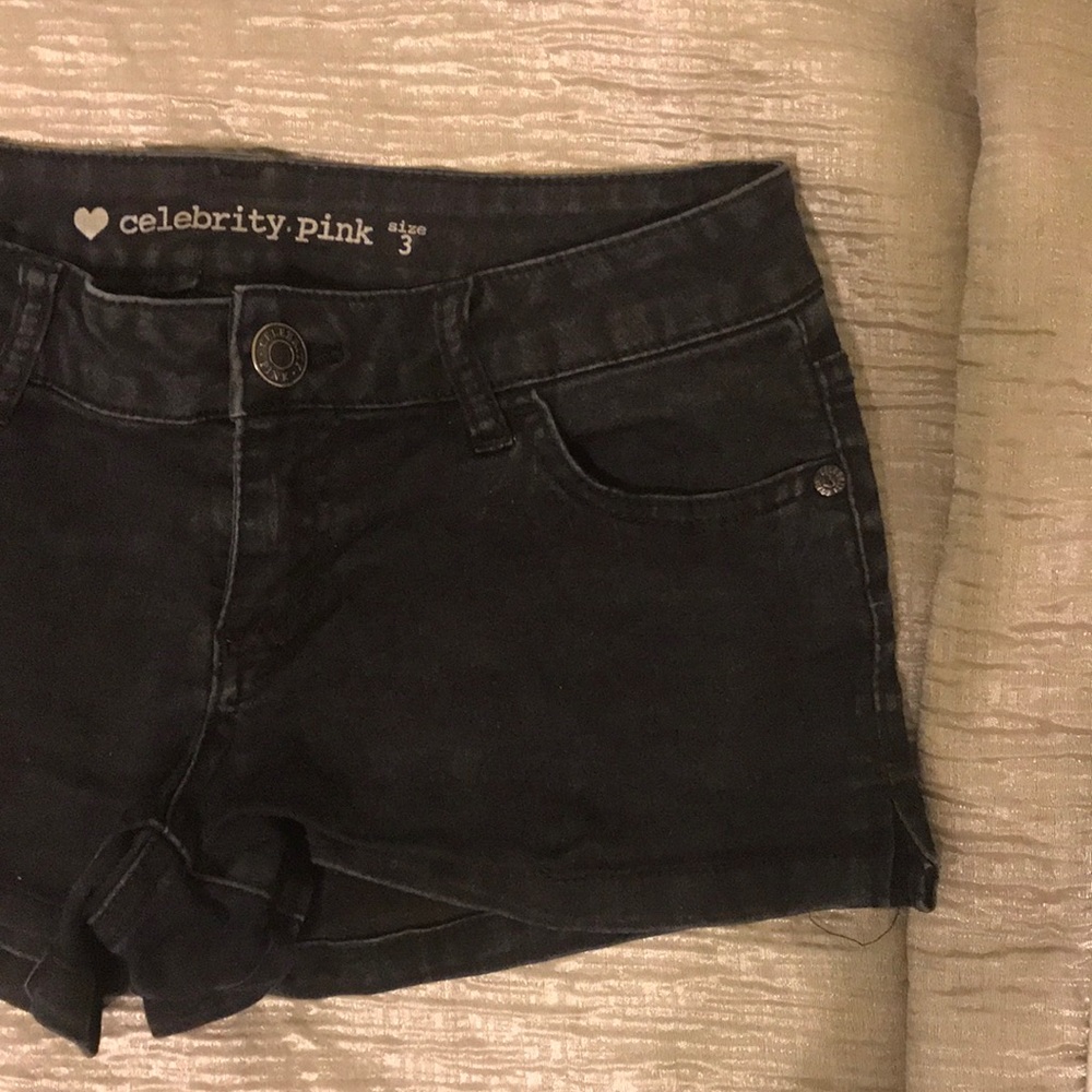 BLACK SHORTS