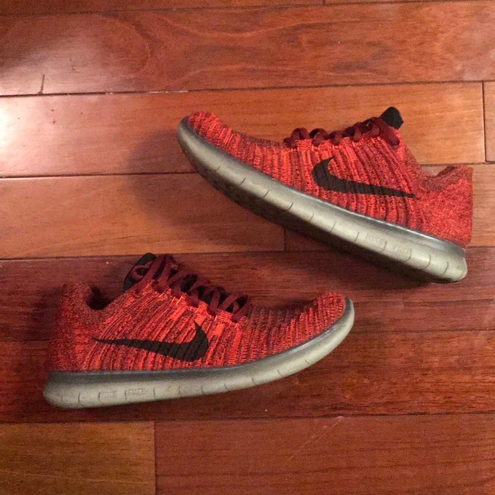 SOLD | Men’s Sneaker