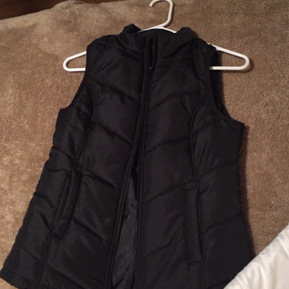 Vests - Picture 3 of 3