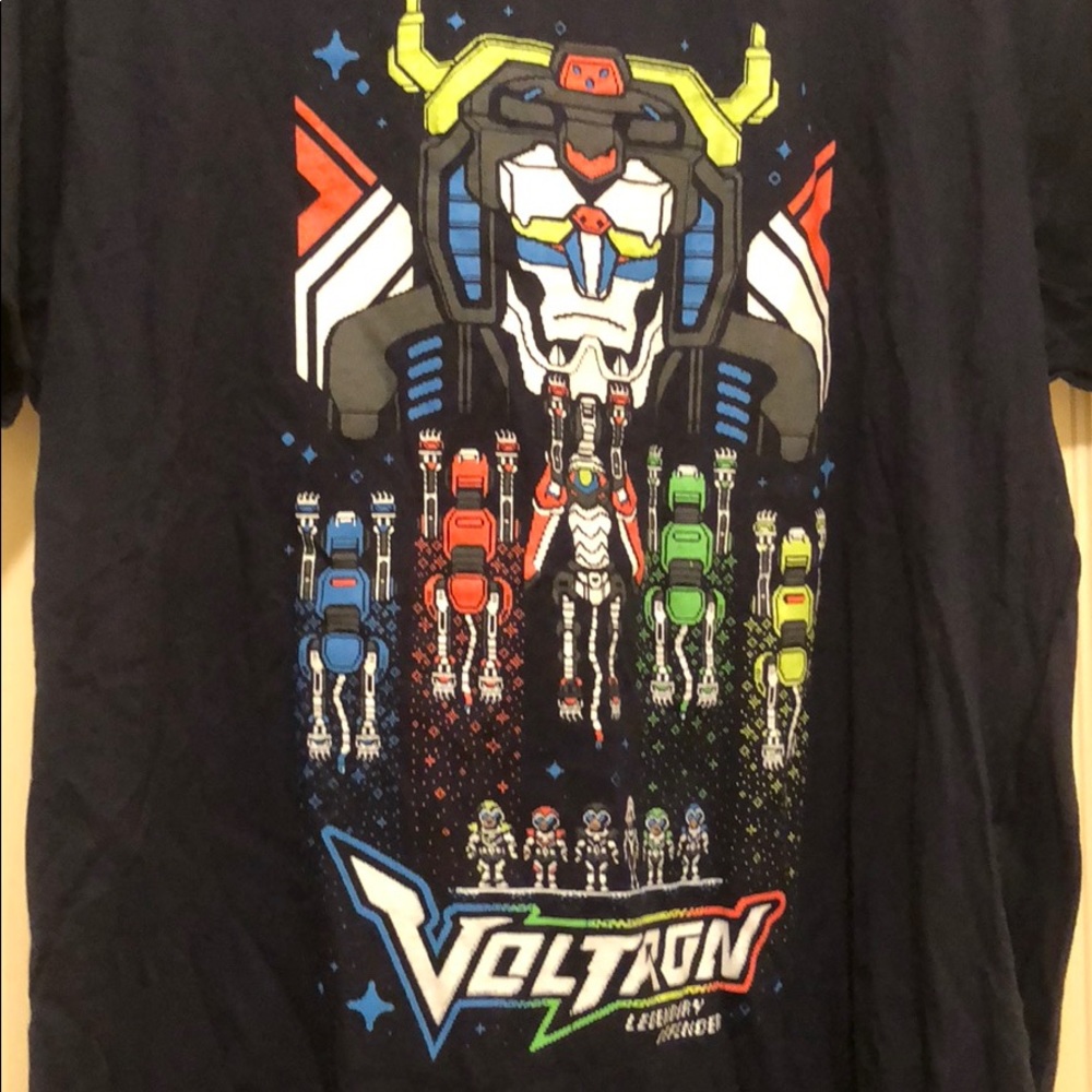 Voltron Loot Crate exclusive T-shirt NWOT