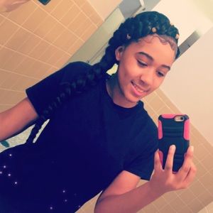 Meet your Posher, Paris