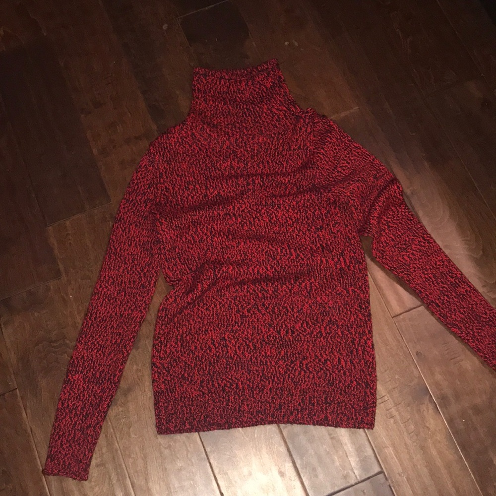 Super soft  & cute red & black limited sweater