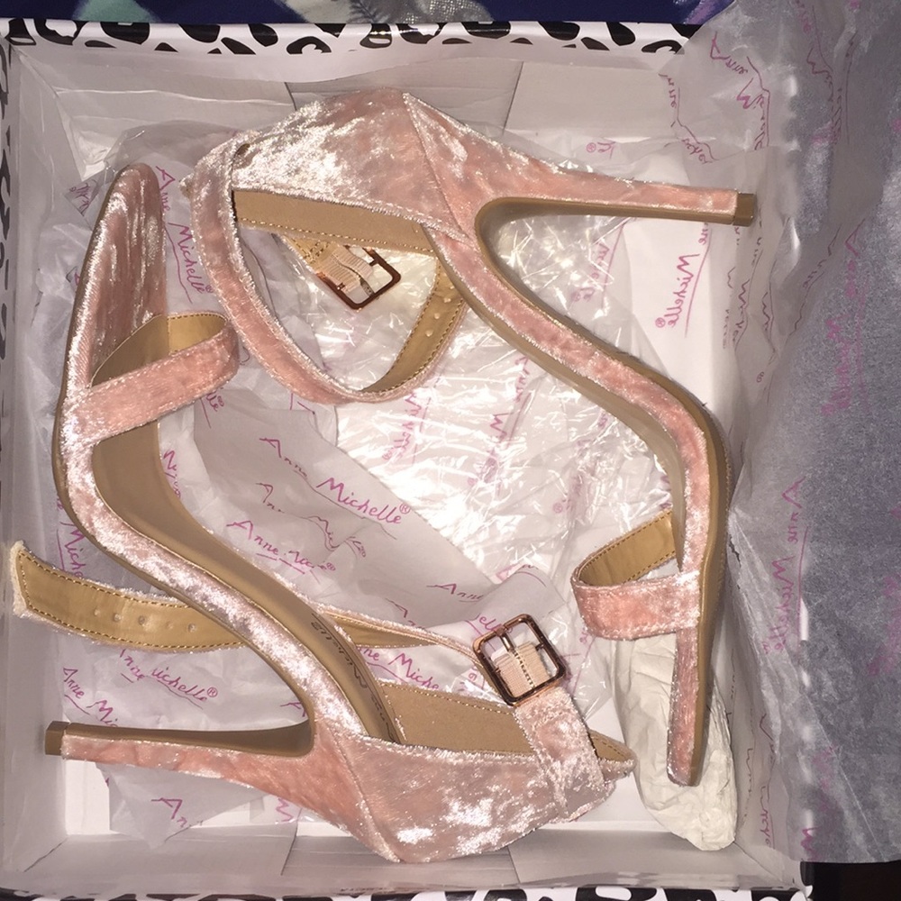 ✨ Anne Michelle Pink Velvet Heels ✨