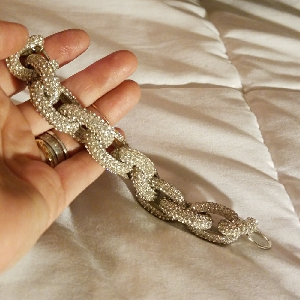J crew beautiful pave set rhinestone bracelet!!