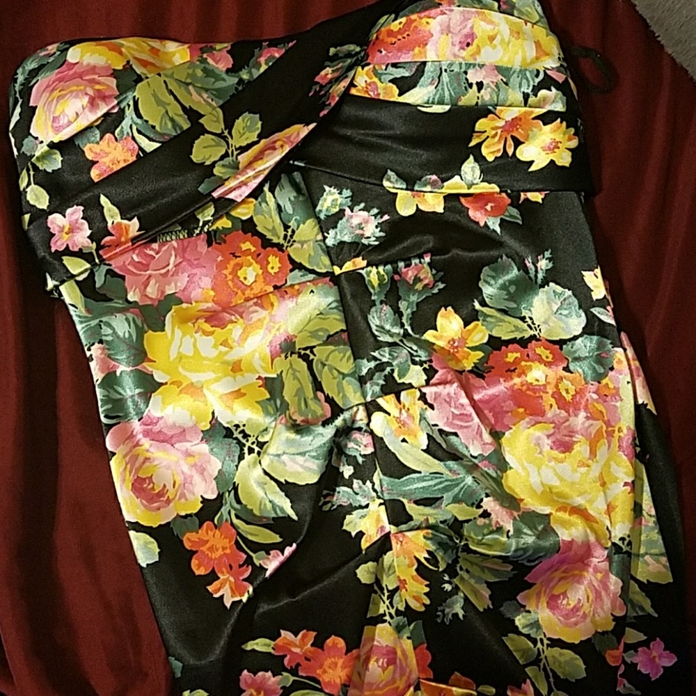 Satiny strapless dress