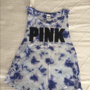 pink tank top