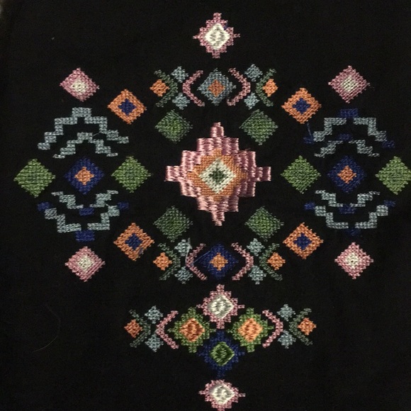 Boho Crop Tank Top with Embroidery - Picture 3 of 4