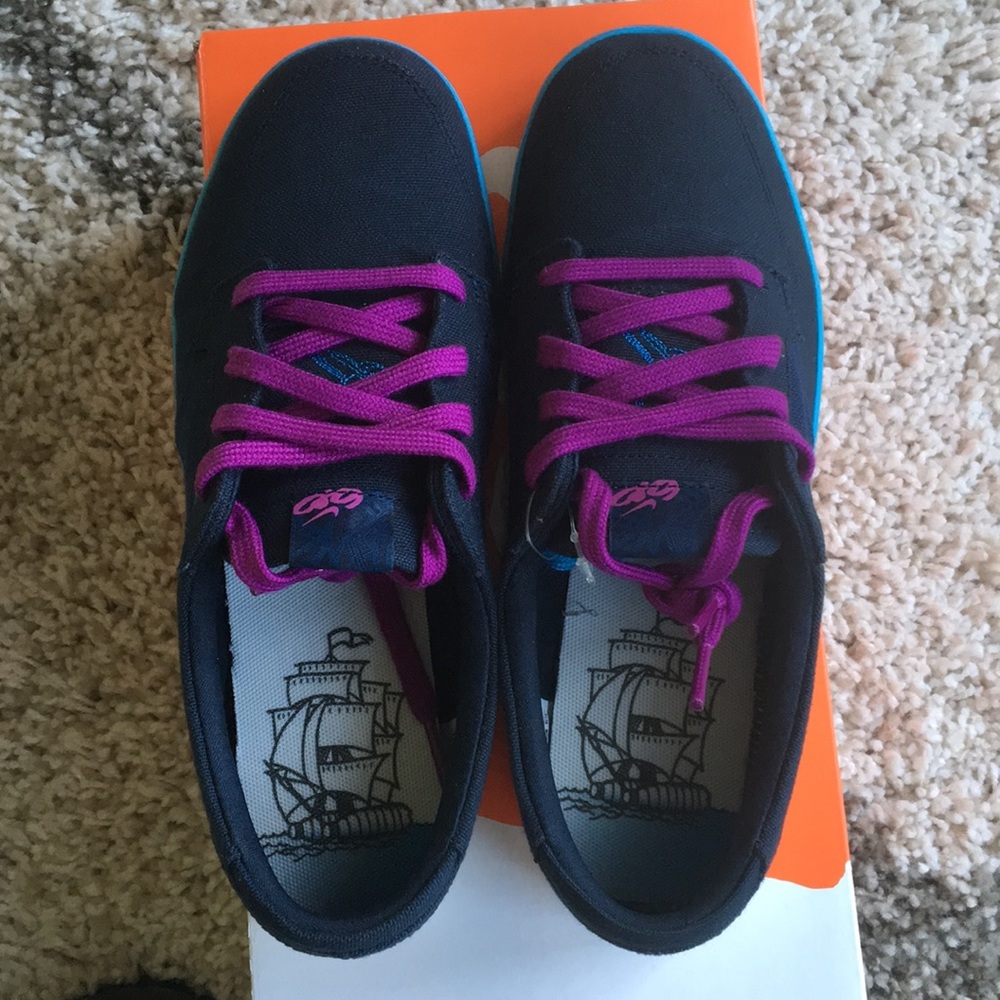 Nike Bratta - Picture 2 of 5