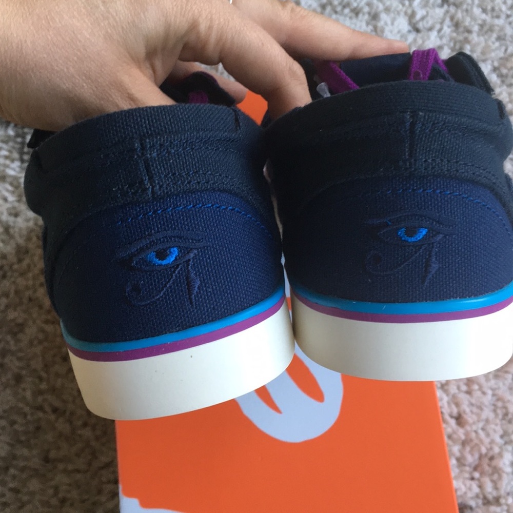 Nike Bratta - Picture 3 of 5