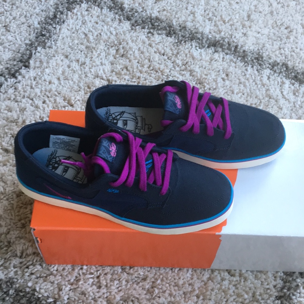Nike Bratta - Picture 5 of 5